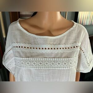 NWOT White short sleeve blouse